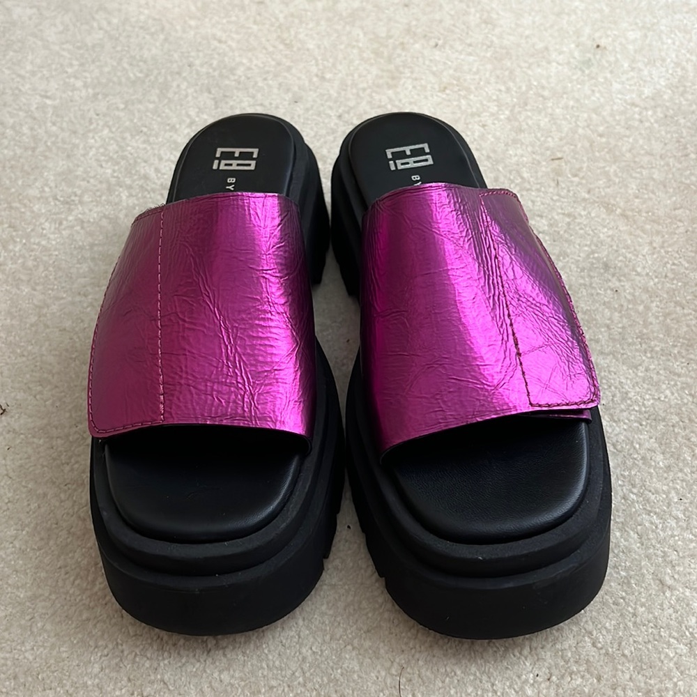 Women’s pink platform velcro sandal